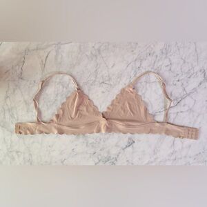 Scalloped Edge Triangle Bra - Cream